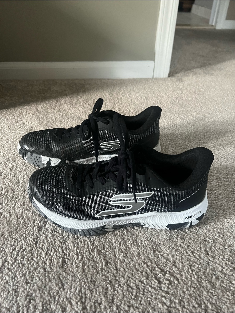 NEW Skechers Athletic Sneakers